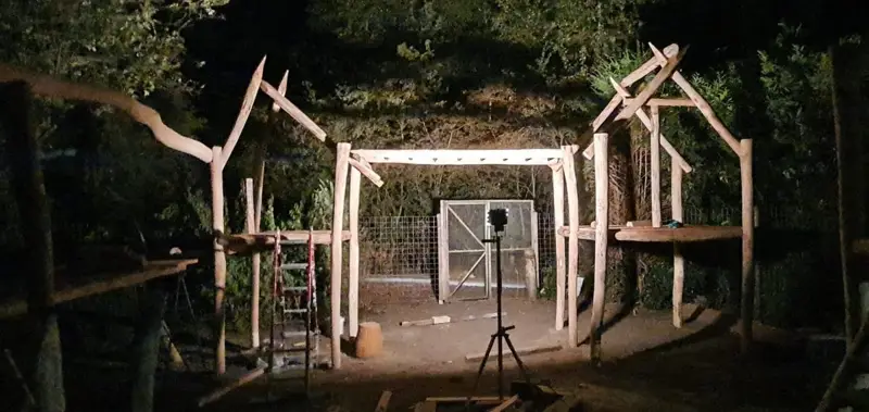Het frame van de twee huisjes